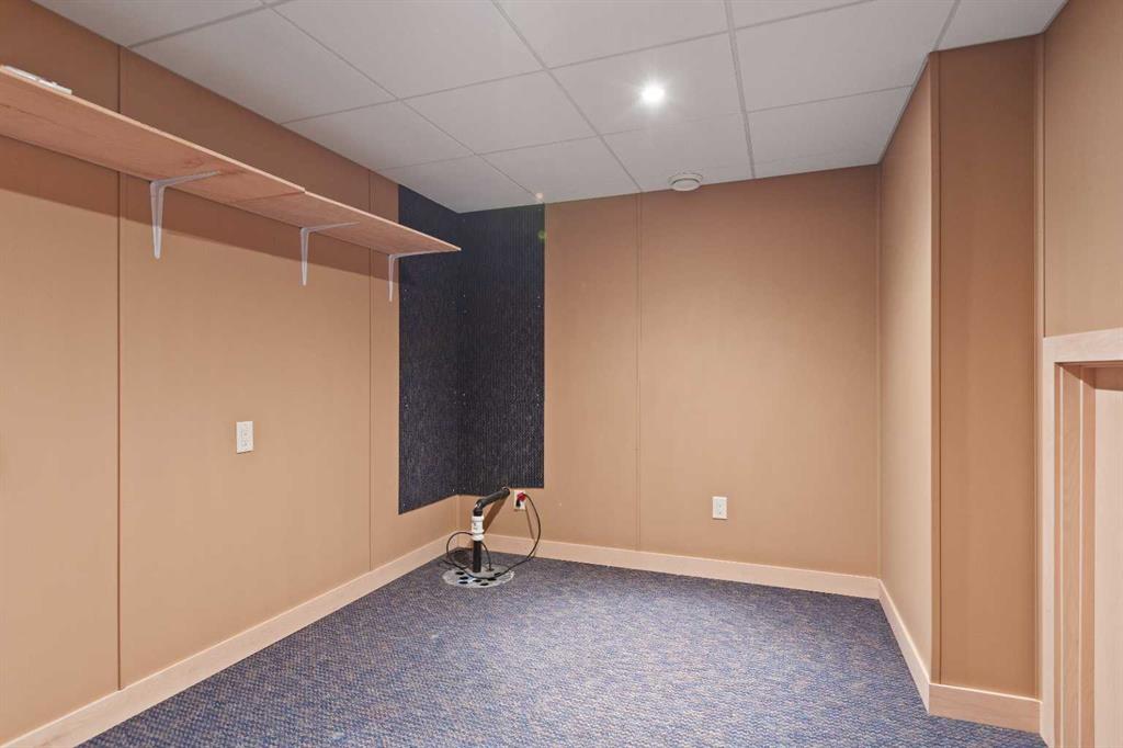 1025 5 Street Property Photo 29