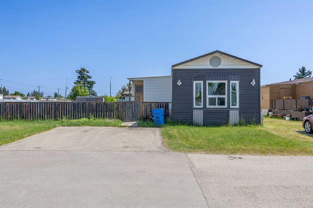 6220 17 Avenue 322 Property Photo 1