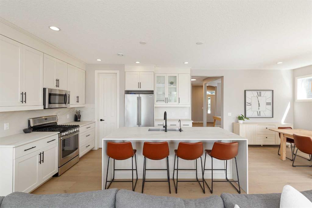 309 Walden Square Property Photo 1