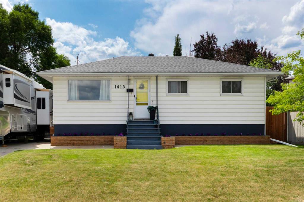 1415 Russell Road Property Photo 1