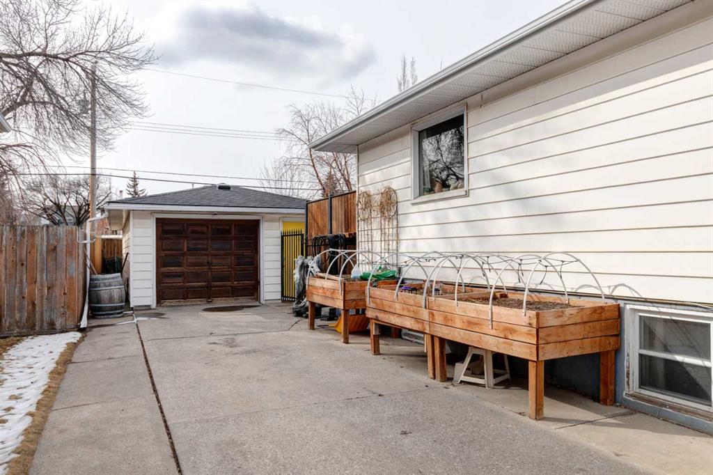 1415 Russell Road Property Photo 45