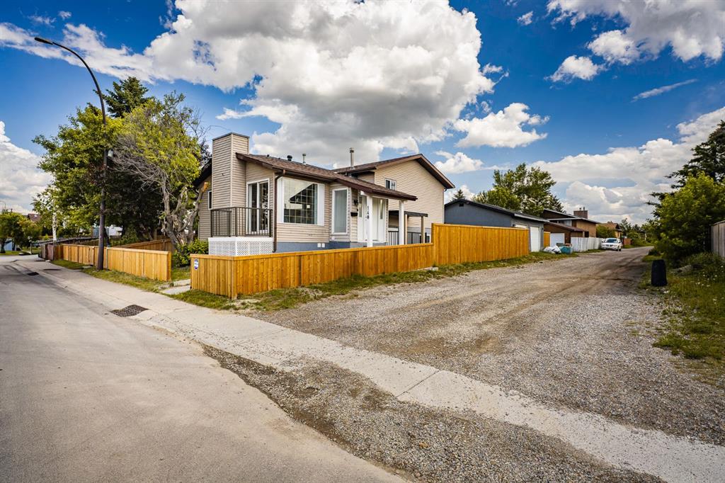 140 Whitworth Way Property Photo 1