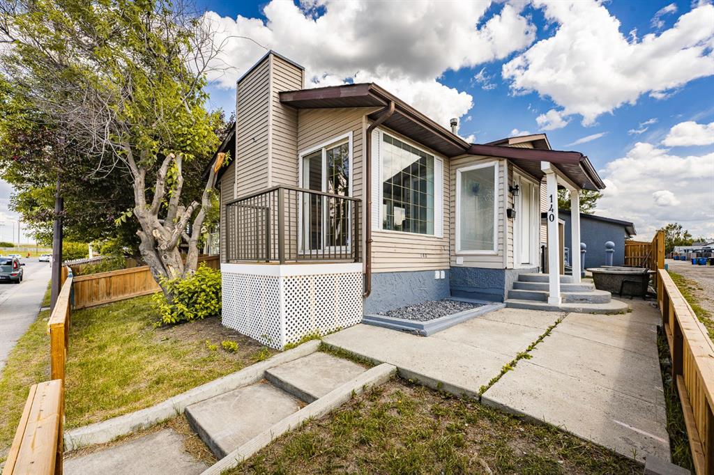 140 Whitworth Way Property Photo 2