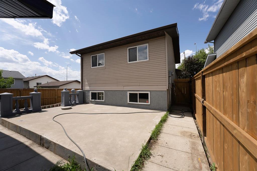 140 Whitworth Way Property Photo 4