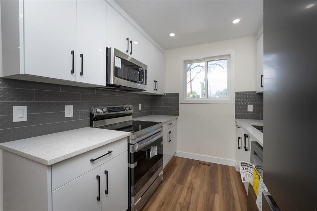 140 Whitworth Way Property Photo 13