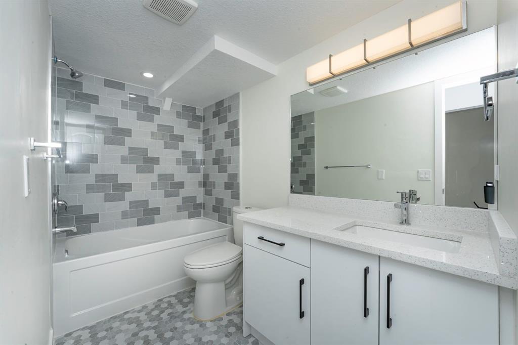 140 Whitworth Way Property Photo 28
