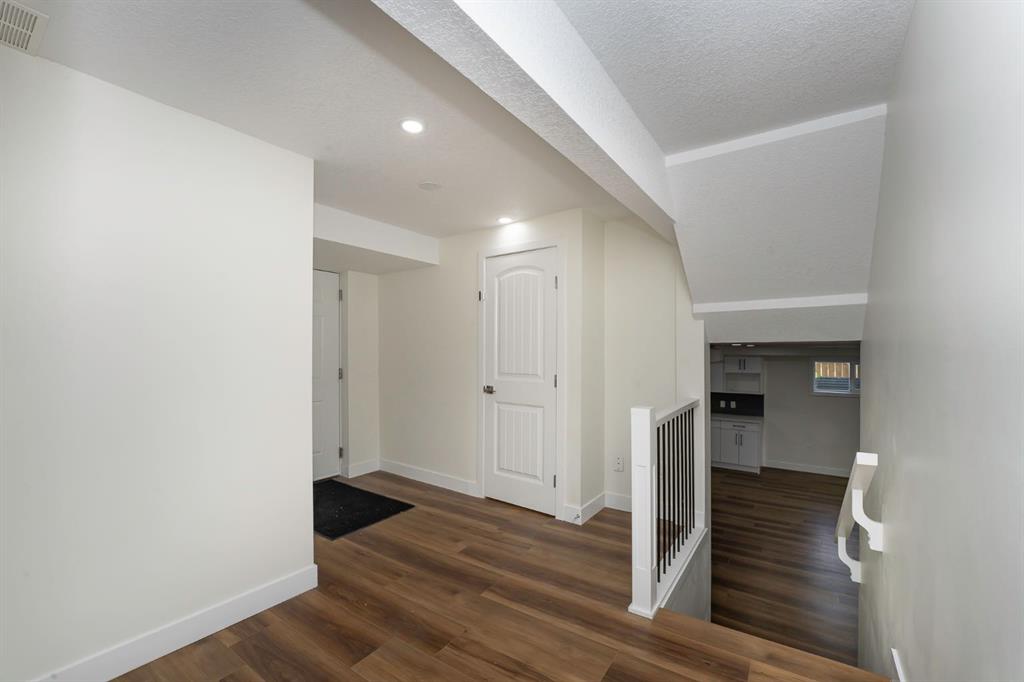 140 Whitworth Way Property Photo 30