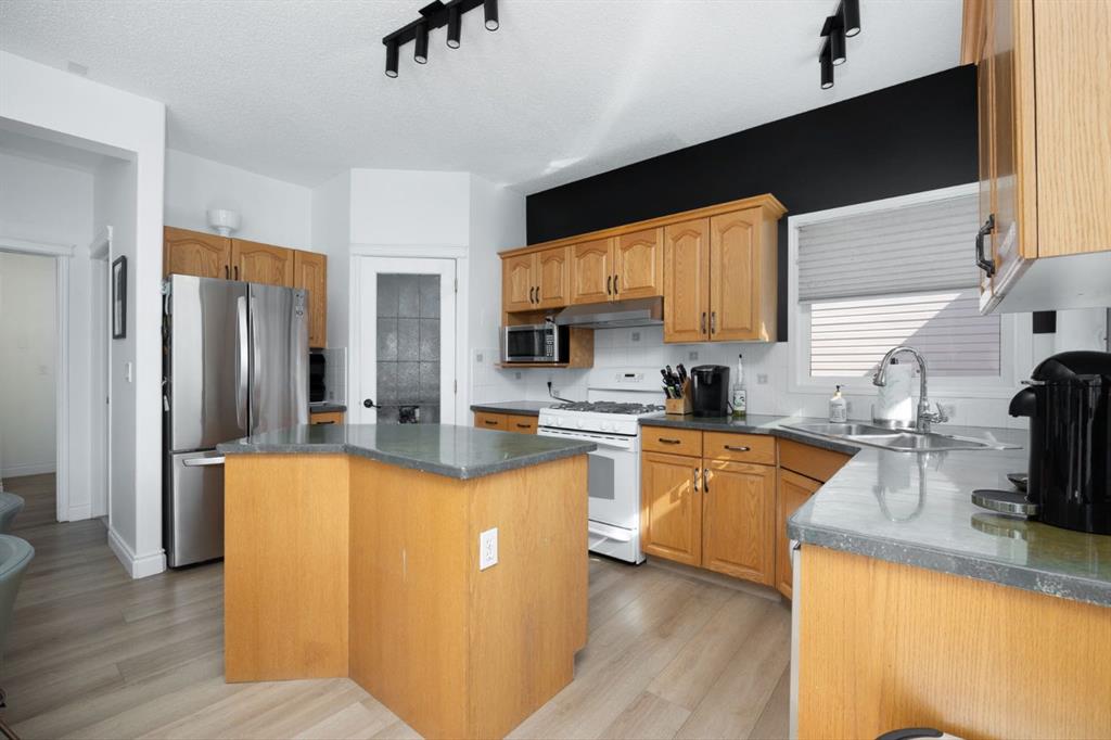 131 Bussieres Drive Property Photo 11