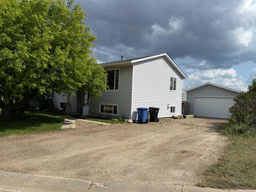 4507 48 Avenue Property Photo 1