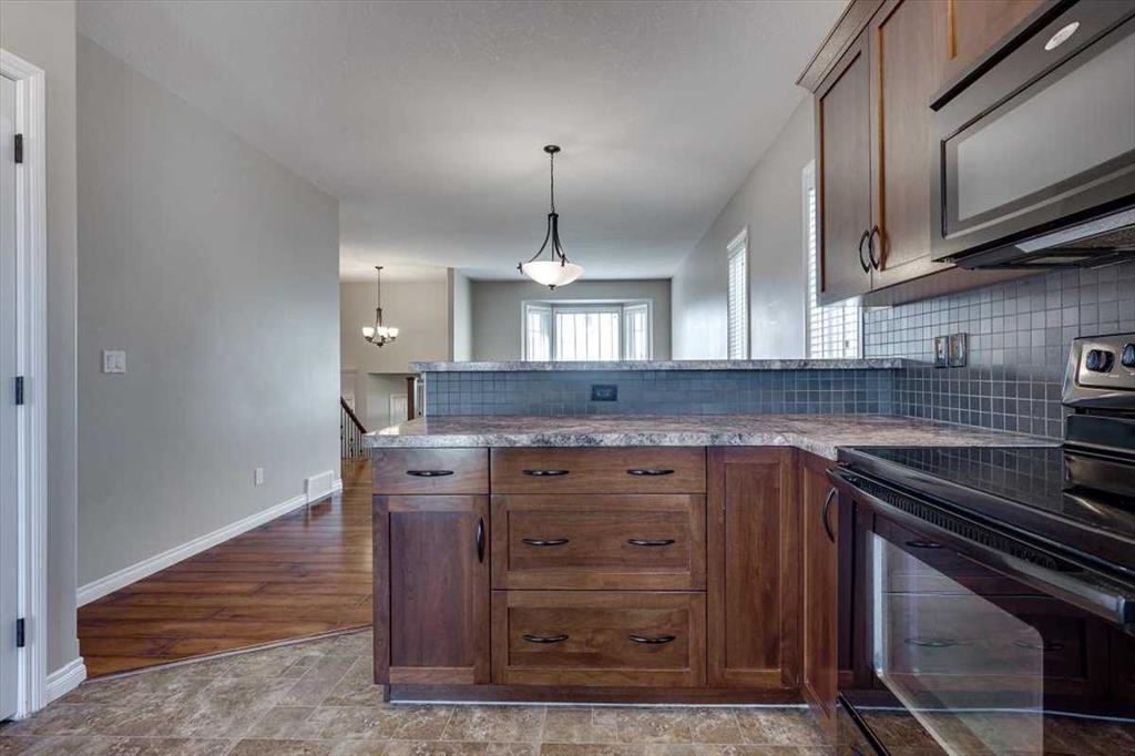 109 Churchill Place Property Photo 11
