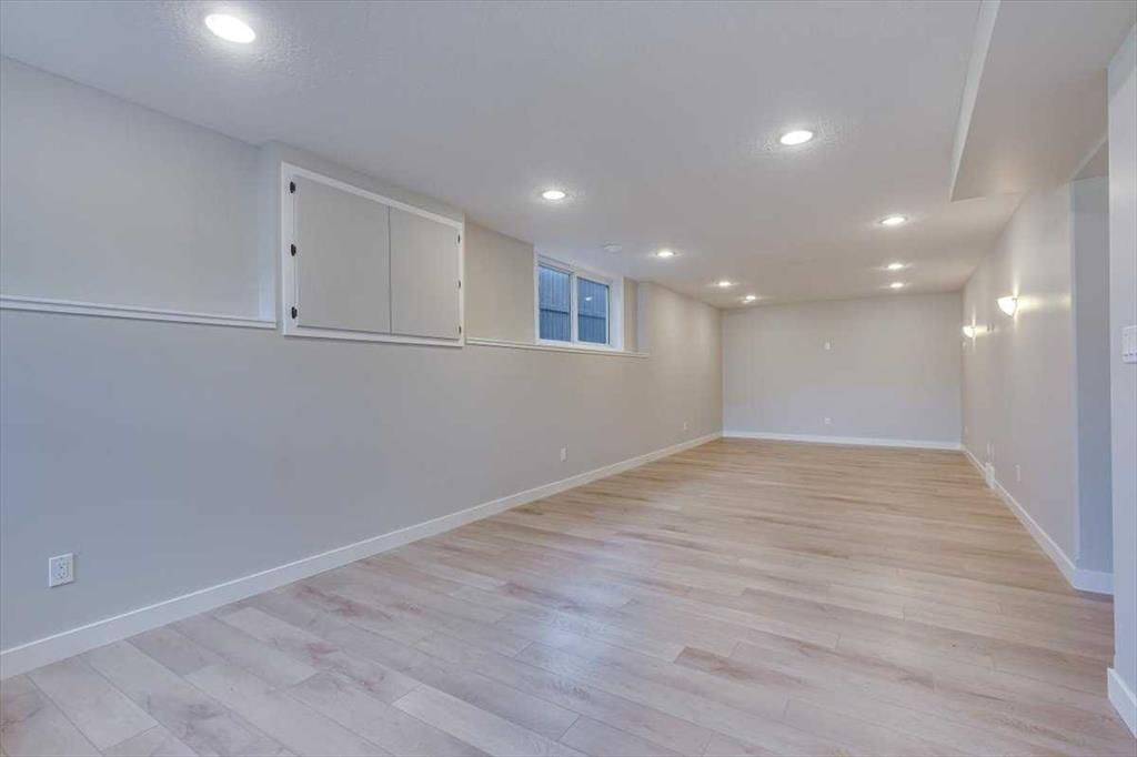 109 Churchill Place Property Photo 29