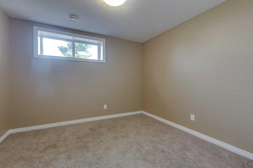 109 Churchill Place Property Photo 38
