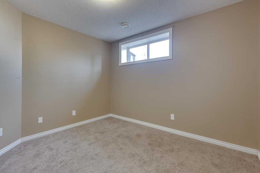 109 Churchill Place Property Photo 39