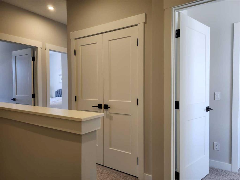 24 Silverton Glen Green Property Photo 8