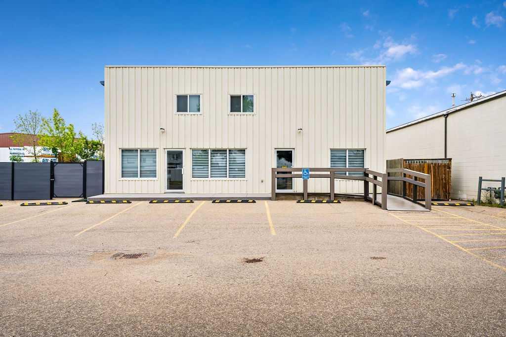 209 Stockton Avenue Property Photo 3
