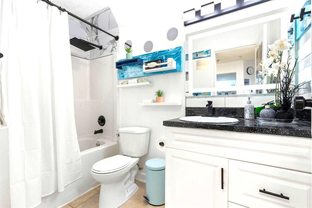 1712 38 Street 103 Property Photo 12