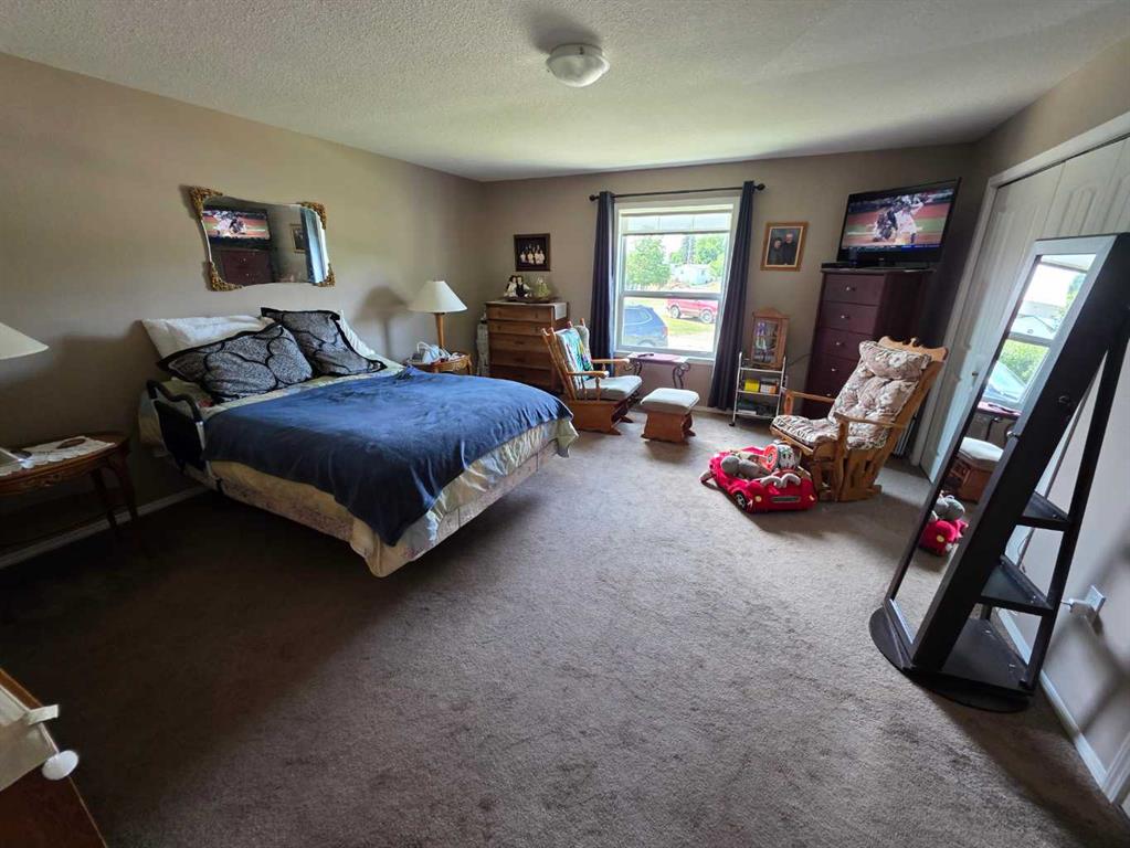 400 3 Avenue Property Photo 14