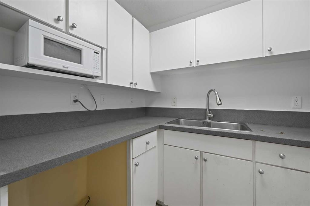5601 Dalton Drive 101c Property Photo 15