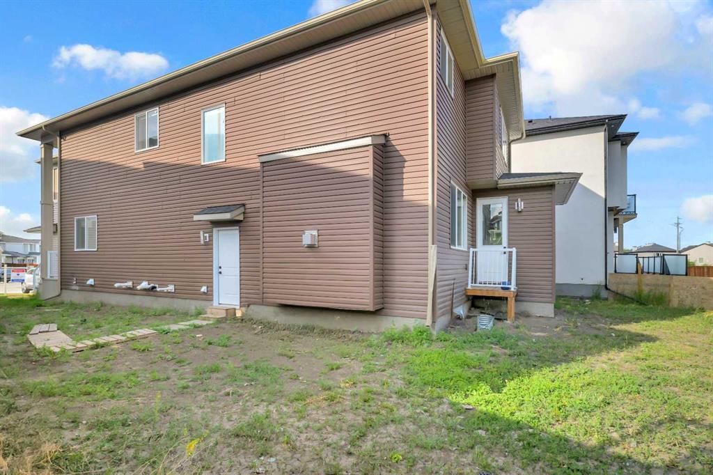 167 Saddlecrest Grove Property Photo 45
