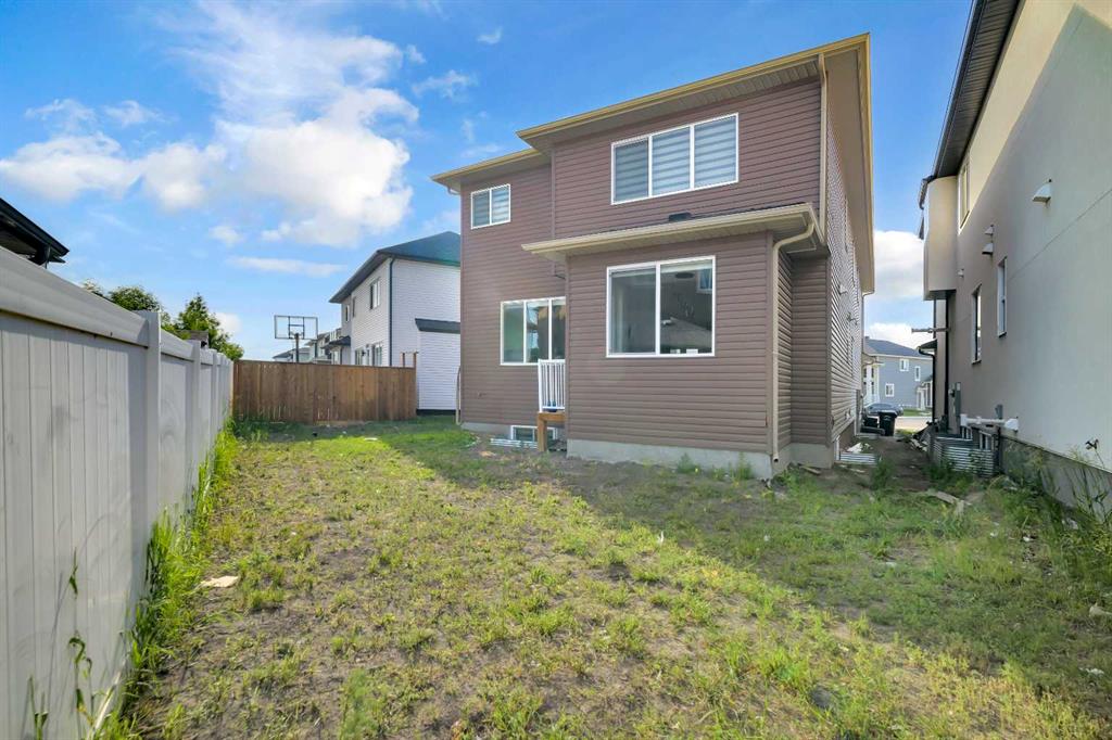 167 Saddlecrest Grove Property Photo 46