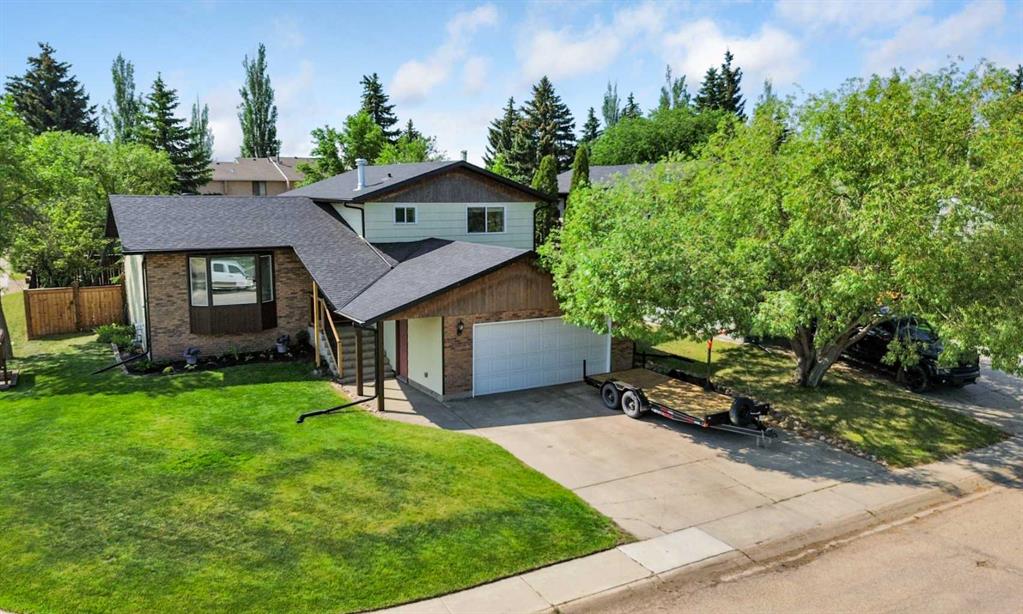 6103 41 Avenue Property Photo 1