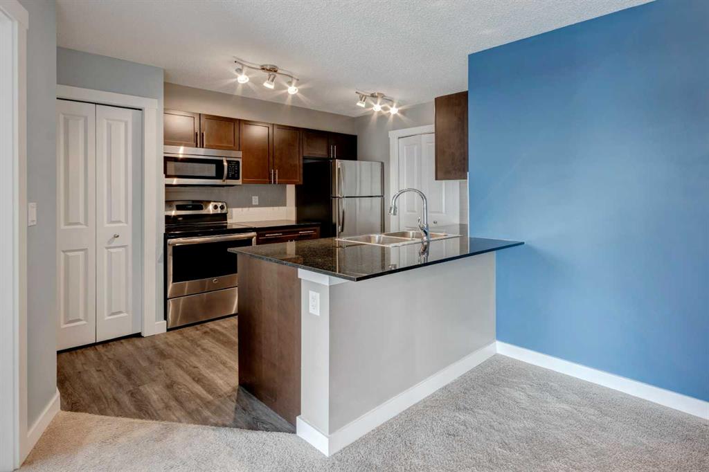 20 Kincora Glen Park 514 Property Photo 2
