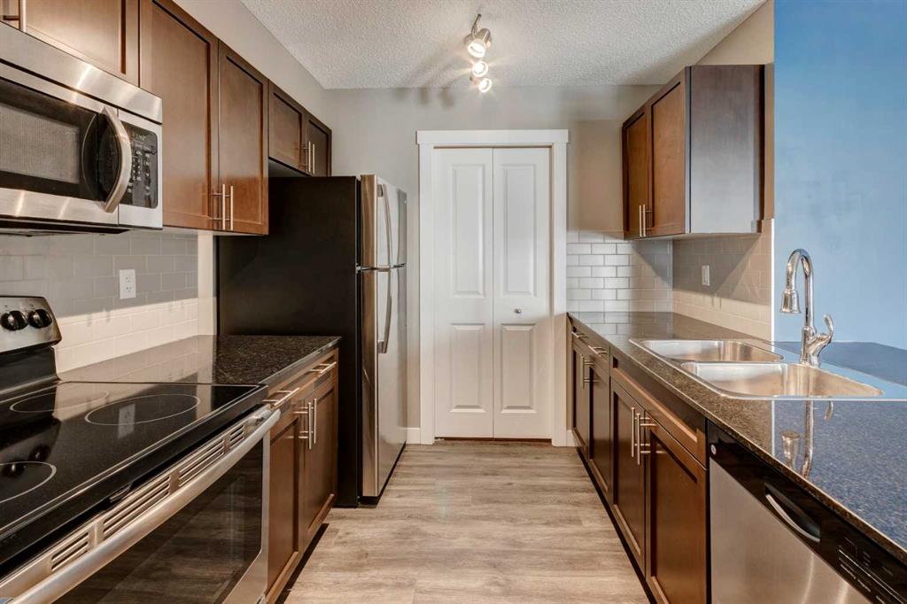 20 Kincora Glen Park 514 Property Photo 12