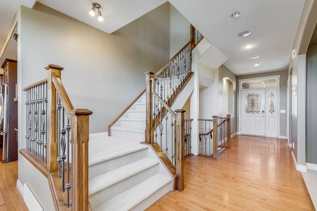86 Springborough Green Property Photo 2
