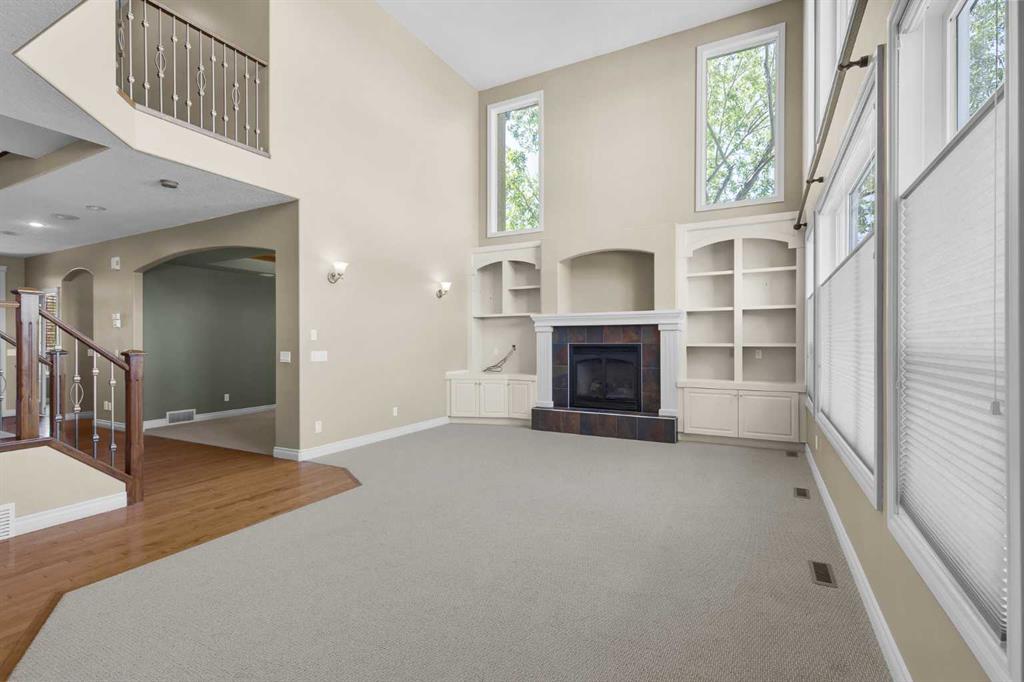 86 Springborough Green Property Photo 3