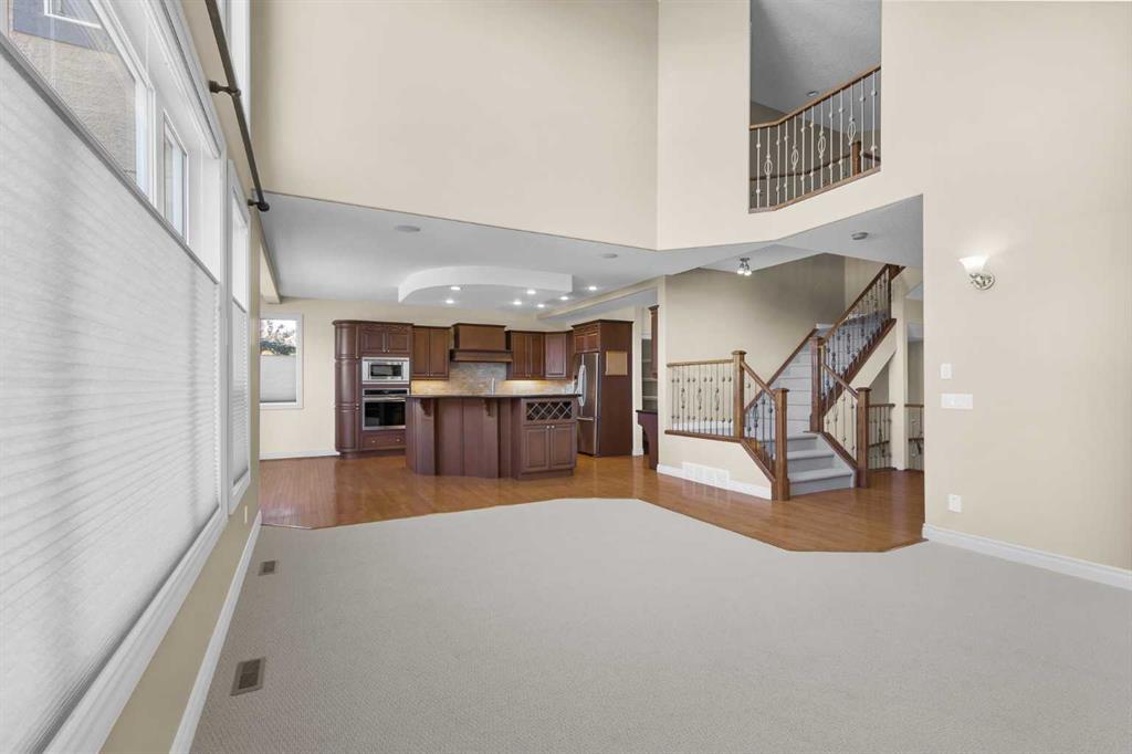 86 Springborough Green Property Photo 5