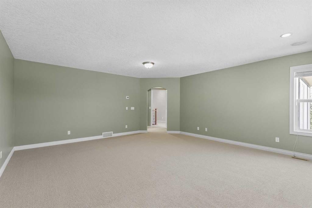 86 Springborough Green Property Photo 13