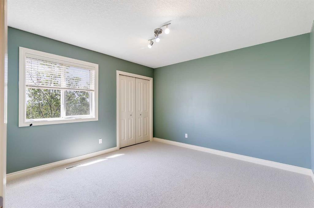 86 Springborough Green Property Photo 22