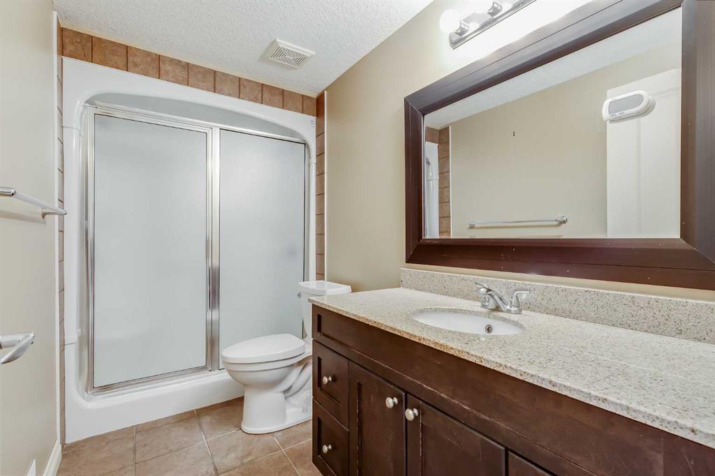 86 Springborough Green Property Photo 26