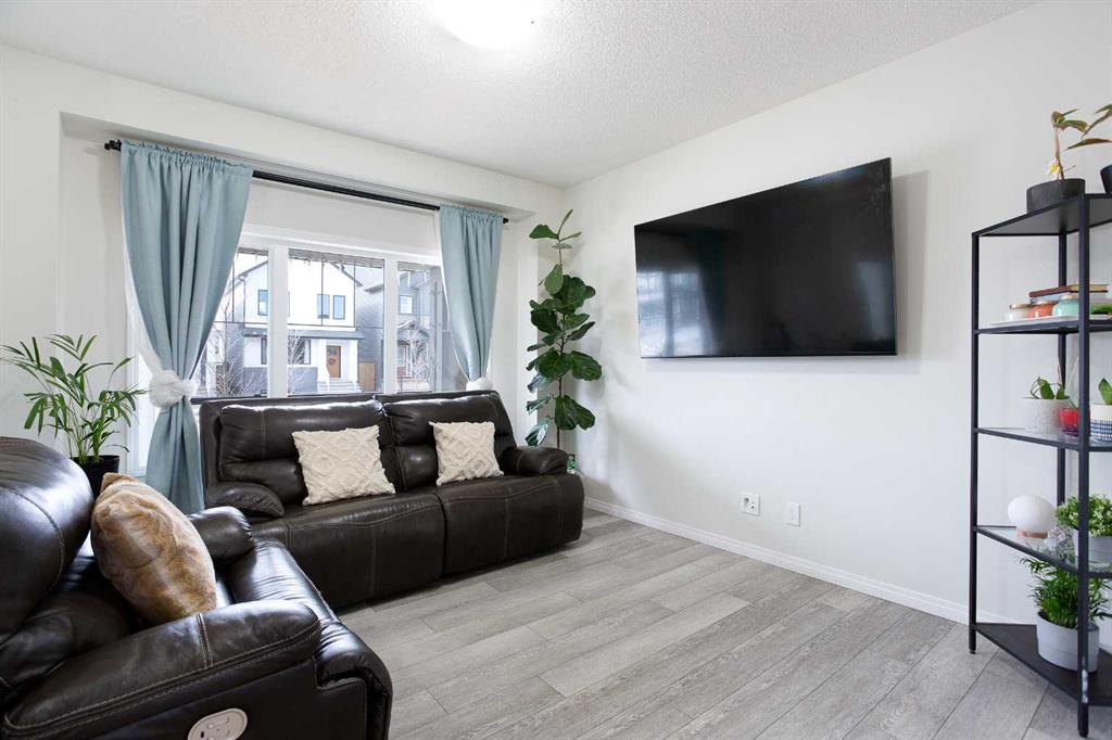 34 Walgrove Passage Property Photo 7