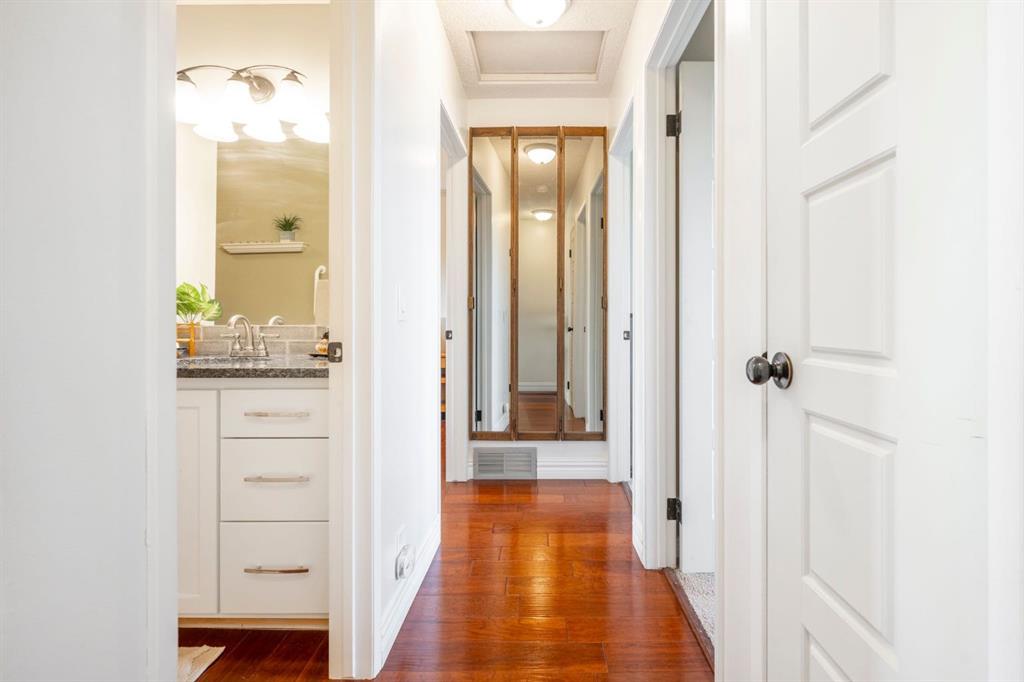 4 Beddington Way Property Photo 25