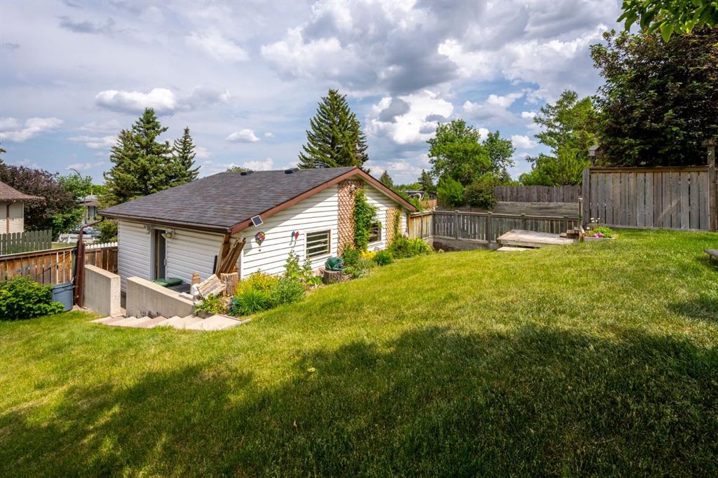 4 Beddington Way Property Photo 43