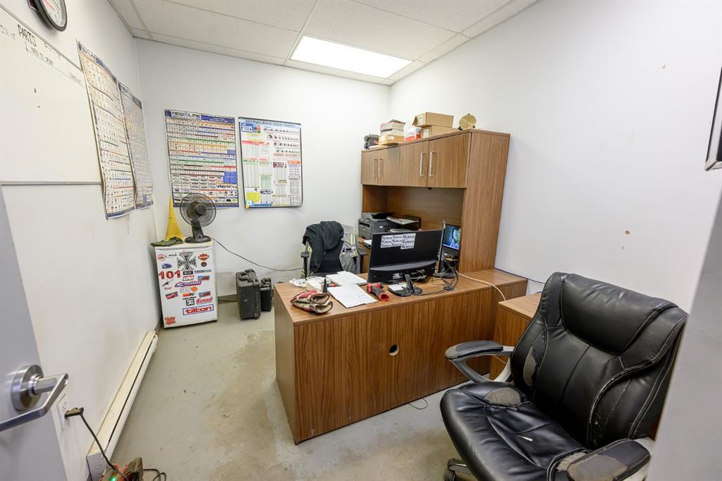 10211 97 Avenue Property Photo 24