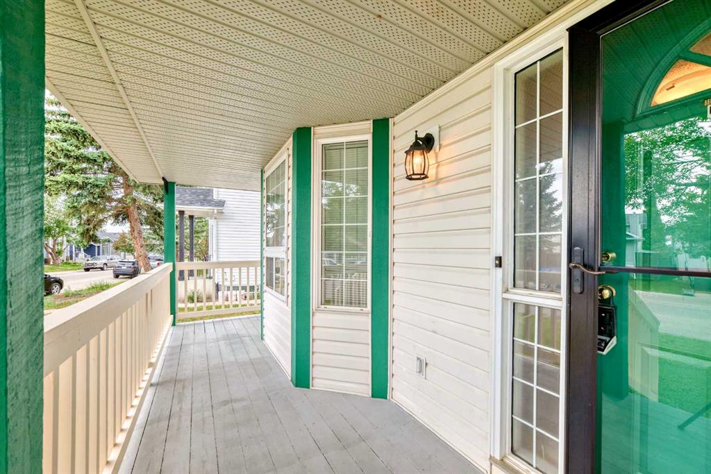 46 Coverdale Way Property Photo 3