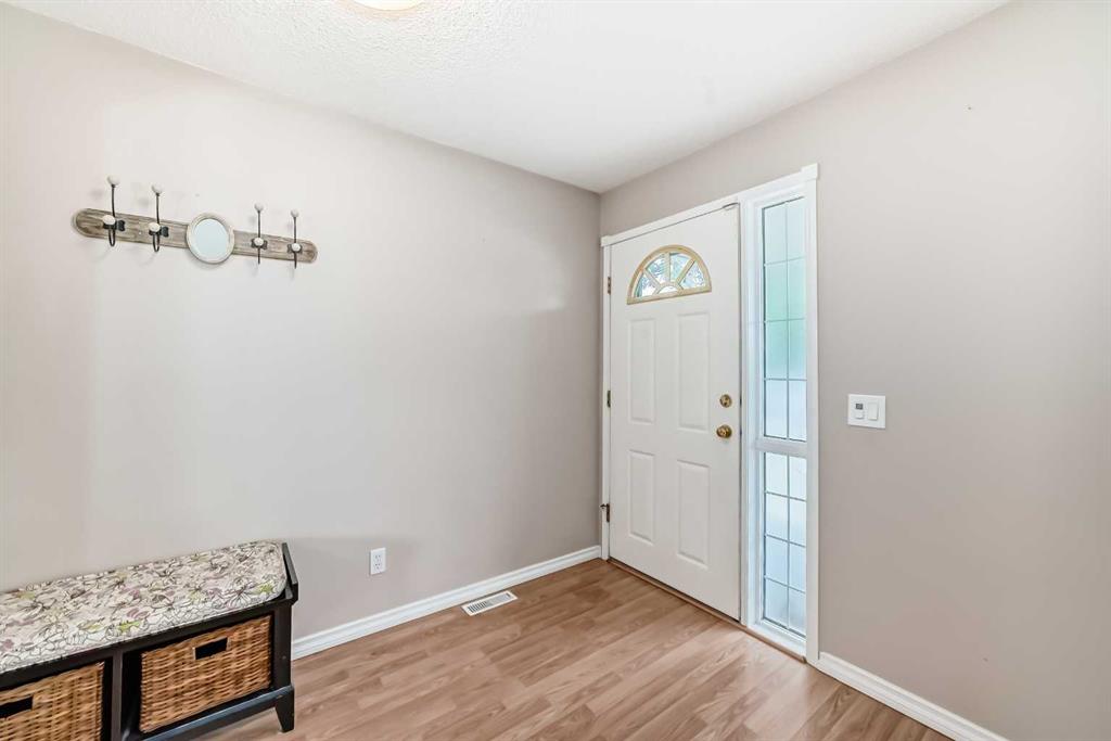 46 Coverdale Way Property Photo 5