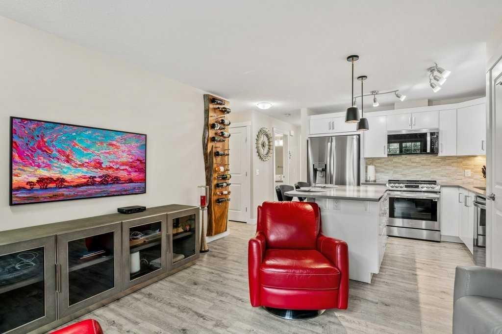 1007 Cranbrook Walk Property Photo 8