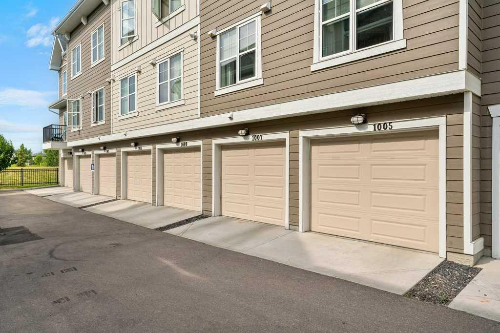 1007 Cranbrook Walk Property Photo 24
