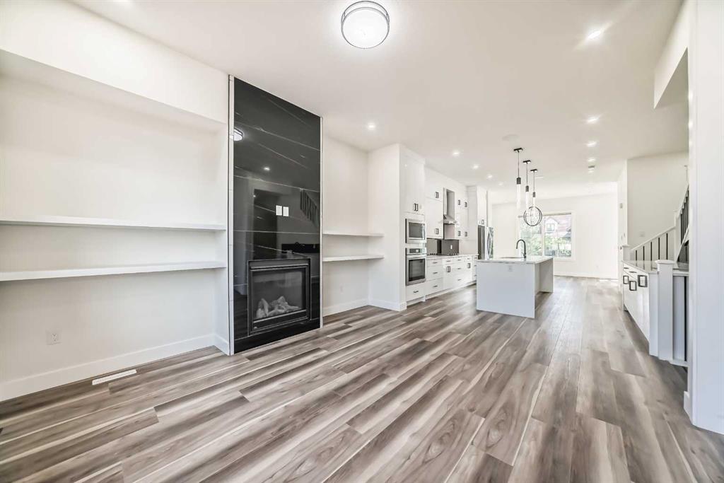 4625 72 Street Property Photo 8
