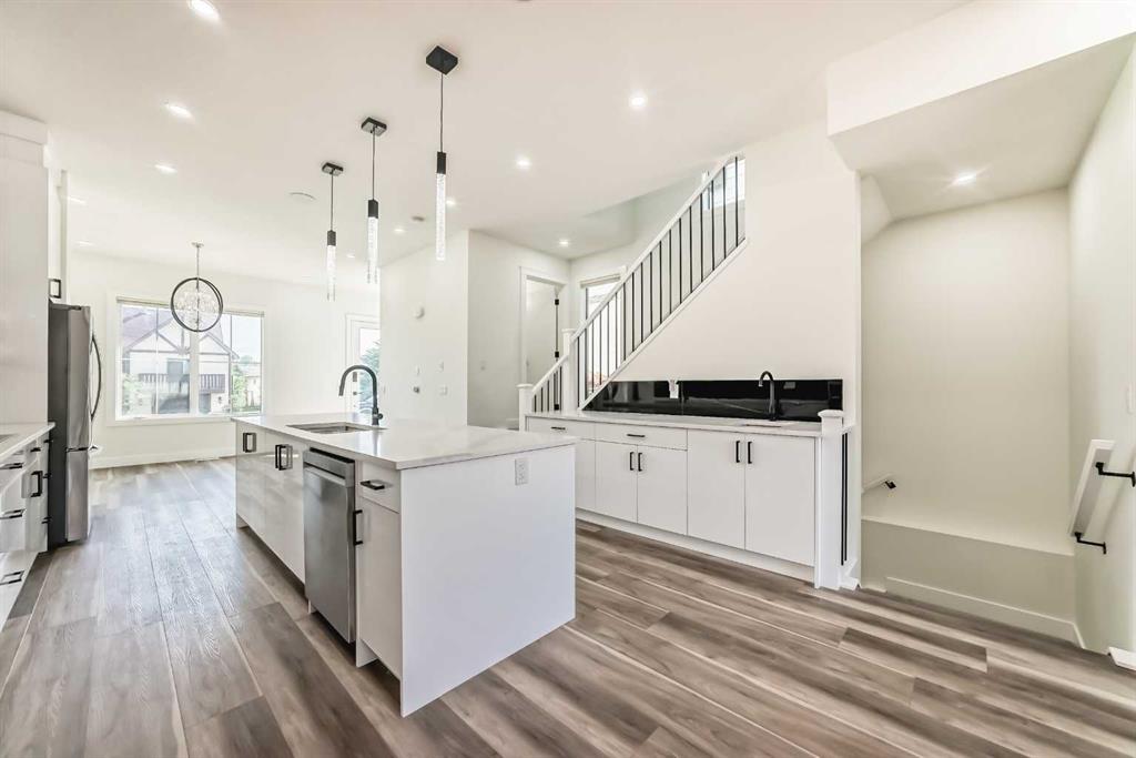 4625 72 Street Property Photo 13