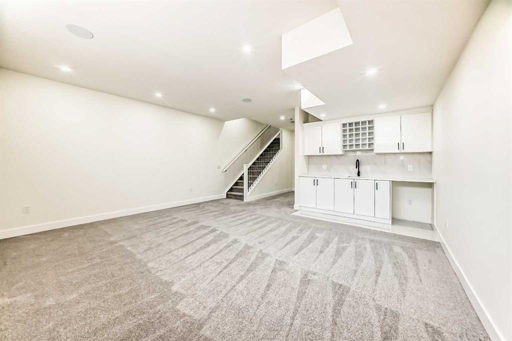 4625 72 Street Property Photo 42