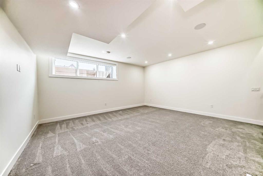 4625 72 Street Property Photo 46