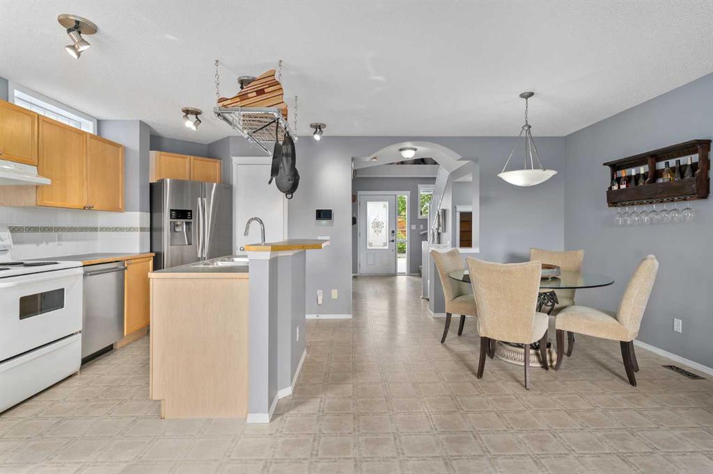 14 Tuscany Springs Rise Property Photo 13
