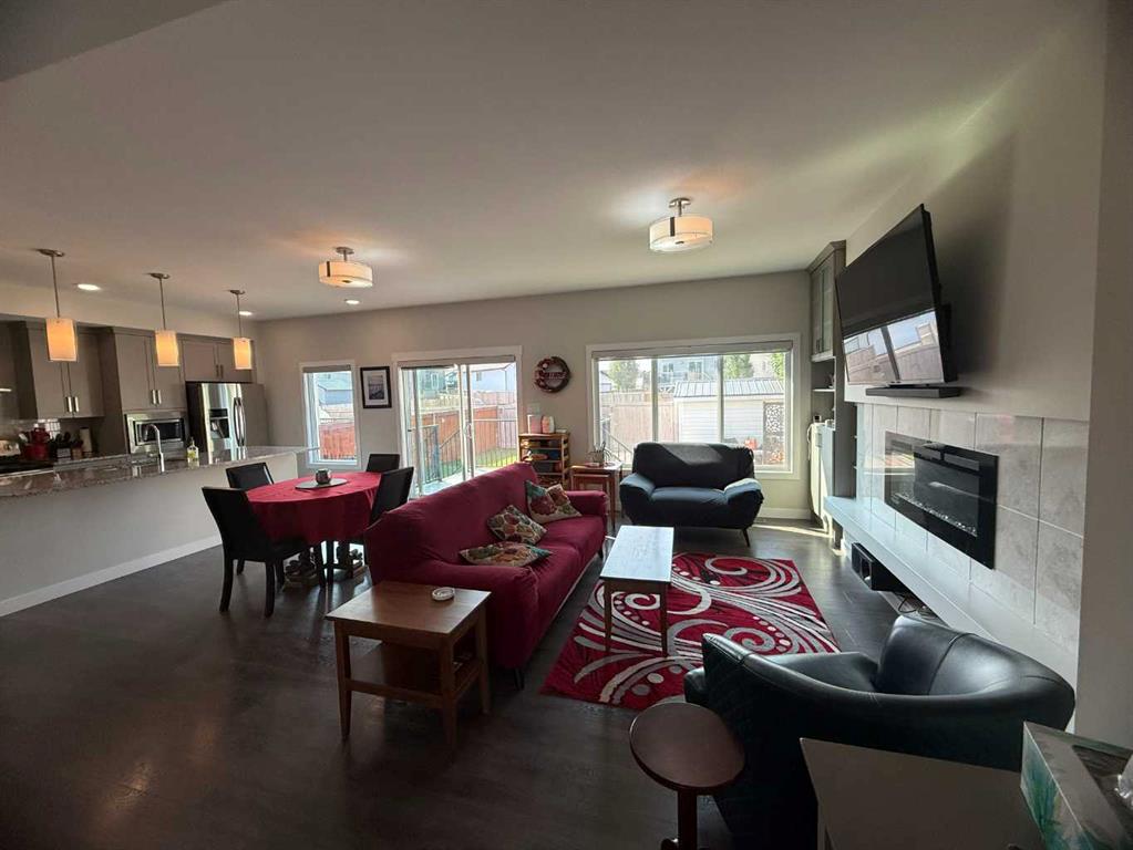 571 Firelight Place Property Photo 4