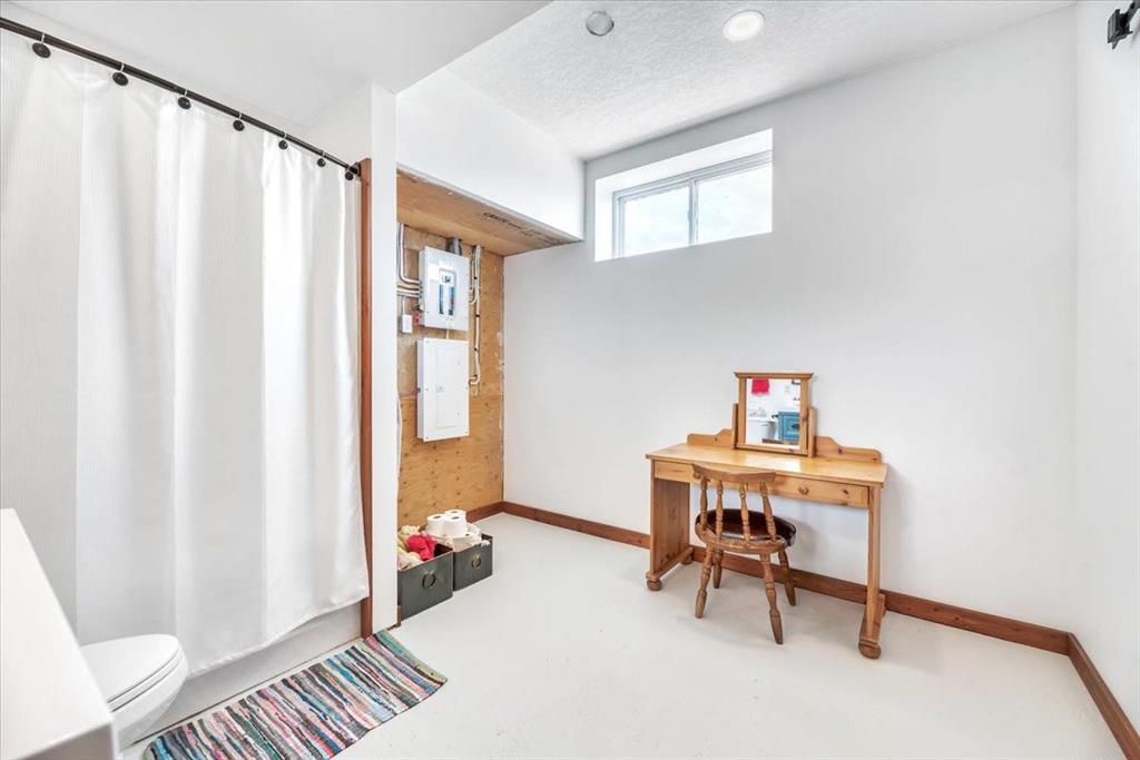 231018 Range Road 194a Property Photo 36