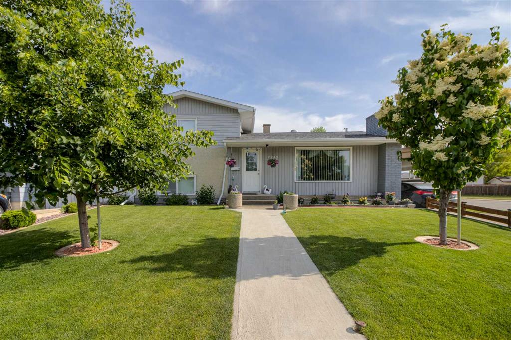 2235 23 Avenue Property Photo 2