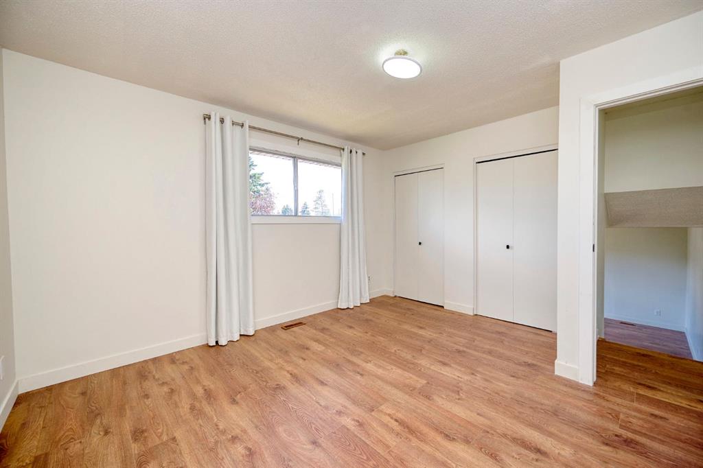 1176 Penrith Crescent Property Photo 10